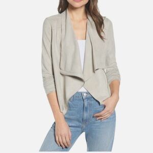 [BLANKNYC] Women’s Faux Suede Drape Front Jacket - EUC